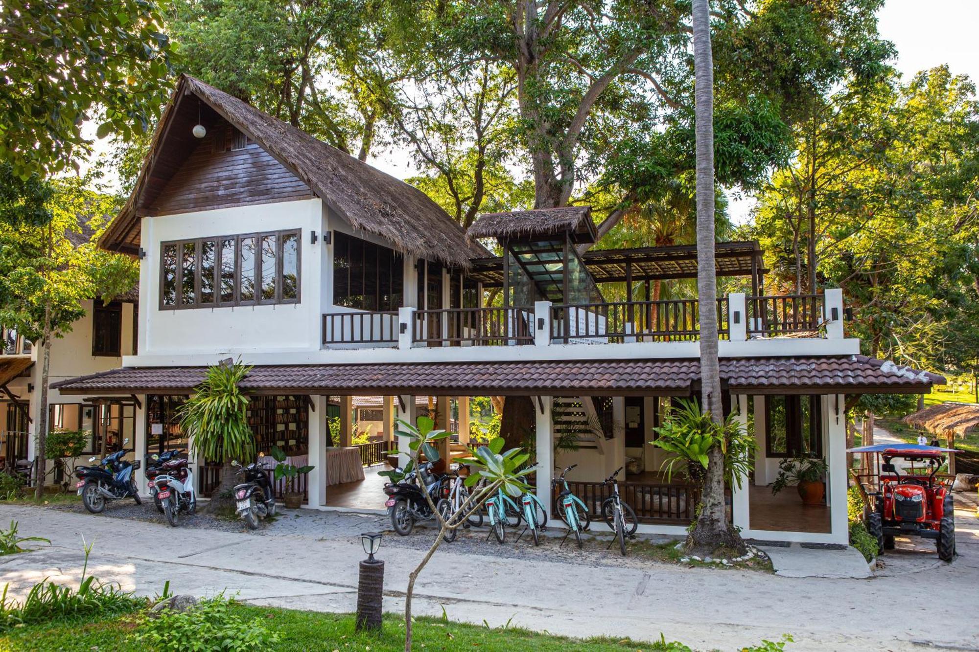 Ban Raya Resort And Spa Ko Racha Yai Esterno foto